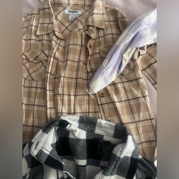 Flannel bundle - Picture 2 of 3